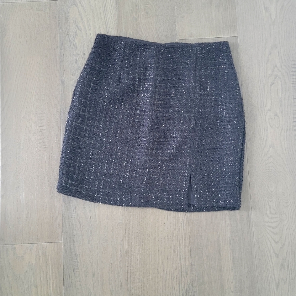 NWT Tweed chanel type skirt